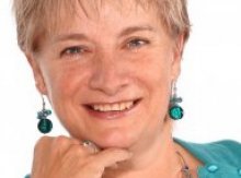 Directrice du Centre d’études et de recherche en intervention familiale Titulaire de la Chaire de recherche du Canada sur la santé psychosociale des familles Francine de Montigny, Ph. D.
